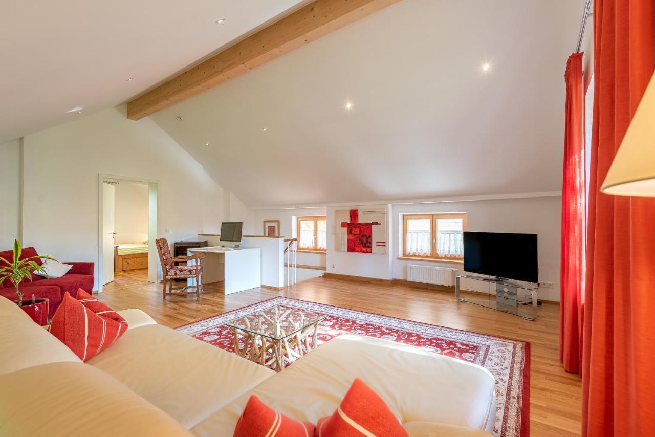 Ferienhaus Schlierachtal มีสบาค ภายนอก รูปภาพ