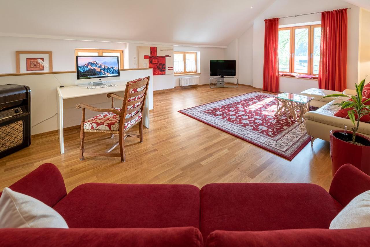 Ferienhaus Schlierachtal มีสบาค ภายนอก รูปภาพ